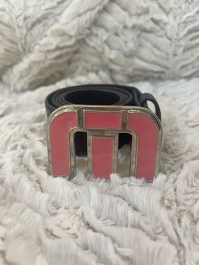 Pink Logo Accent Men's Belt - Golf Accessory